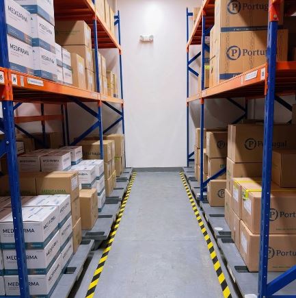 Instalaciones de almacén farmacéutico FACOSAL